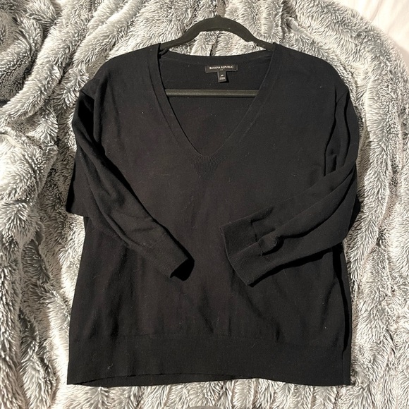 Banana Republic Cotton Blend V-Neck Sweater - Picture 1 of 3